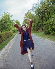 吃瓜网红拍照姿势图解女 第2张 吃瓜网红拍照姿势图解女 第2张